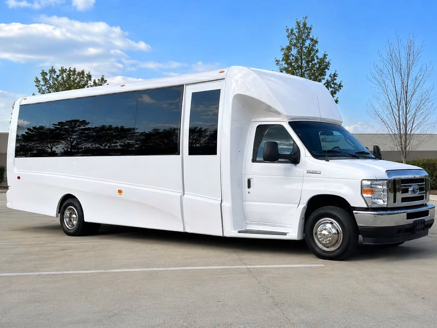 15 passenger minibus