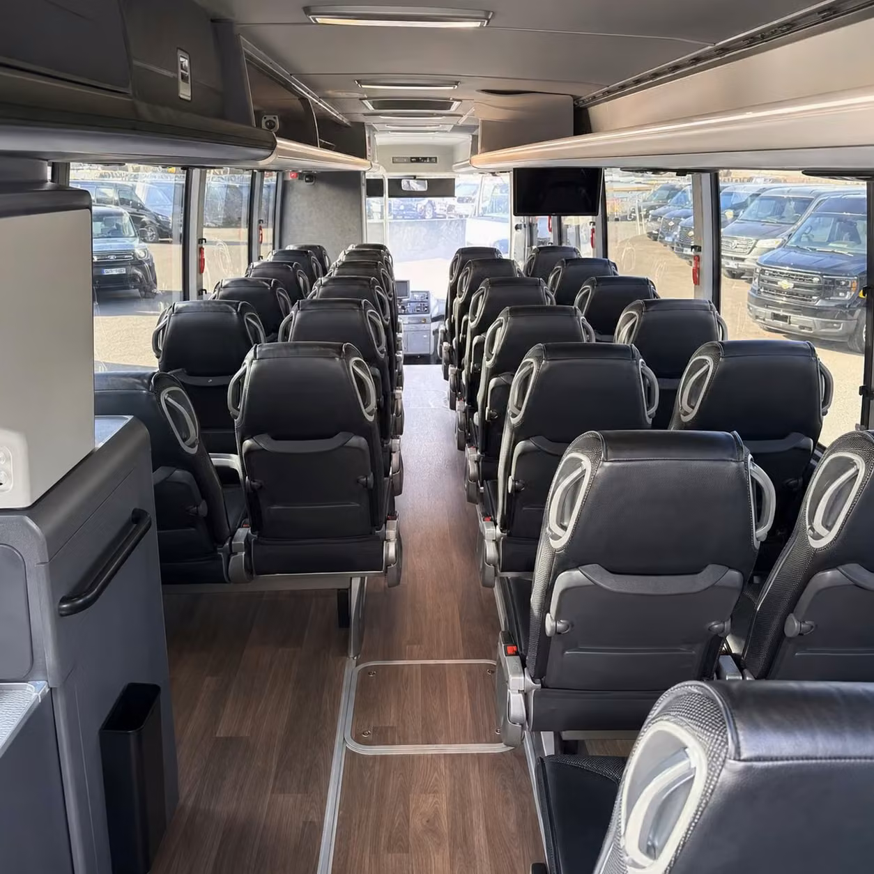 charter bus transfers to t f green airport from weymouth